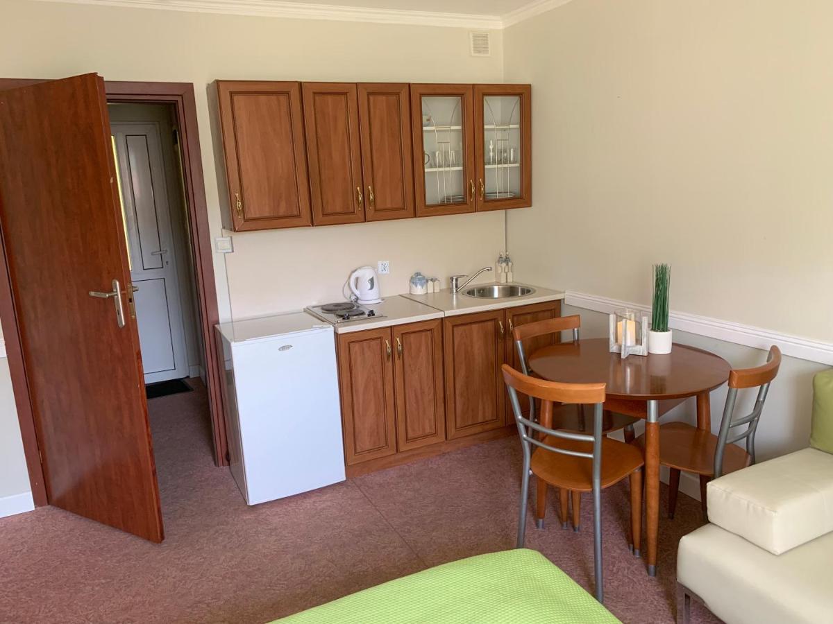 Apartamenty I Pokoje Magnolia Dzwirzyno Bagian luar foto