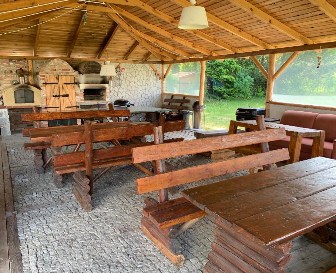 Apartamenty I Pokoje Magnolia Dzwirzyno Bagian luar foto